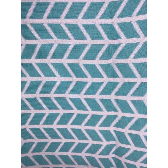 Koala Baby Herringbone Blanket 38 by 41 inches Kids Blue & White Soft Chevron - Picture 3 of 5